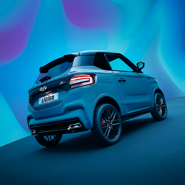 Nuova-JS50_Carosello-Design-04 Nuova-JS50_Carosello-Design-04